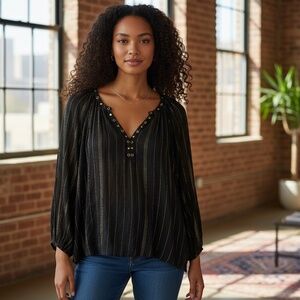 Rock & Republic women’s long sleeve blouse